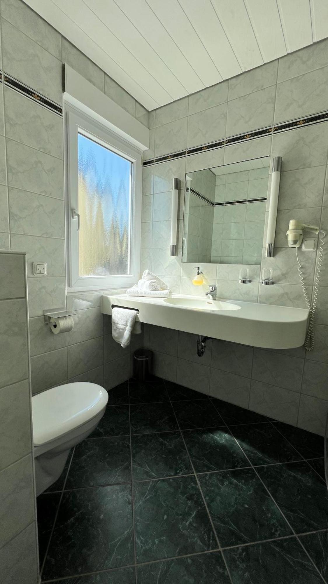 Gaestehaus Kliebenstein Saarwellingen Extérieur photo