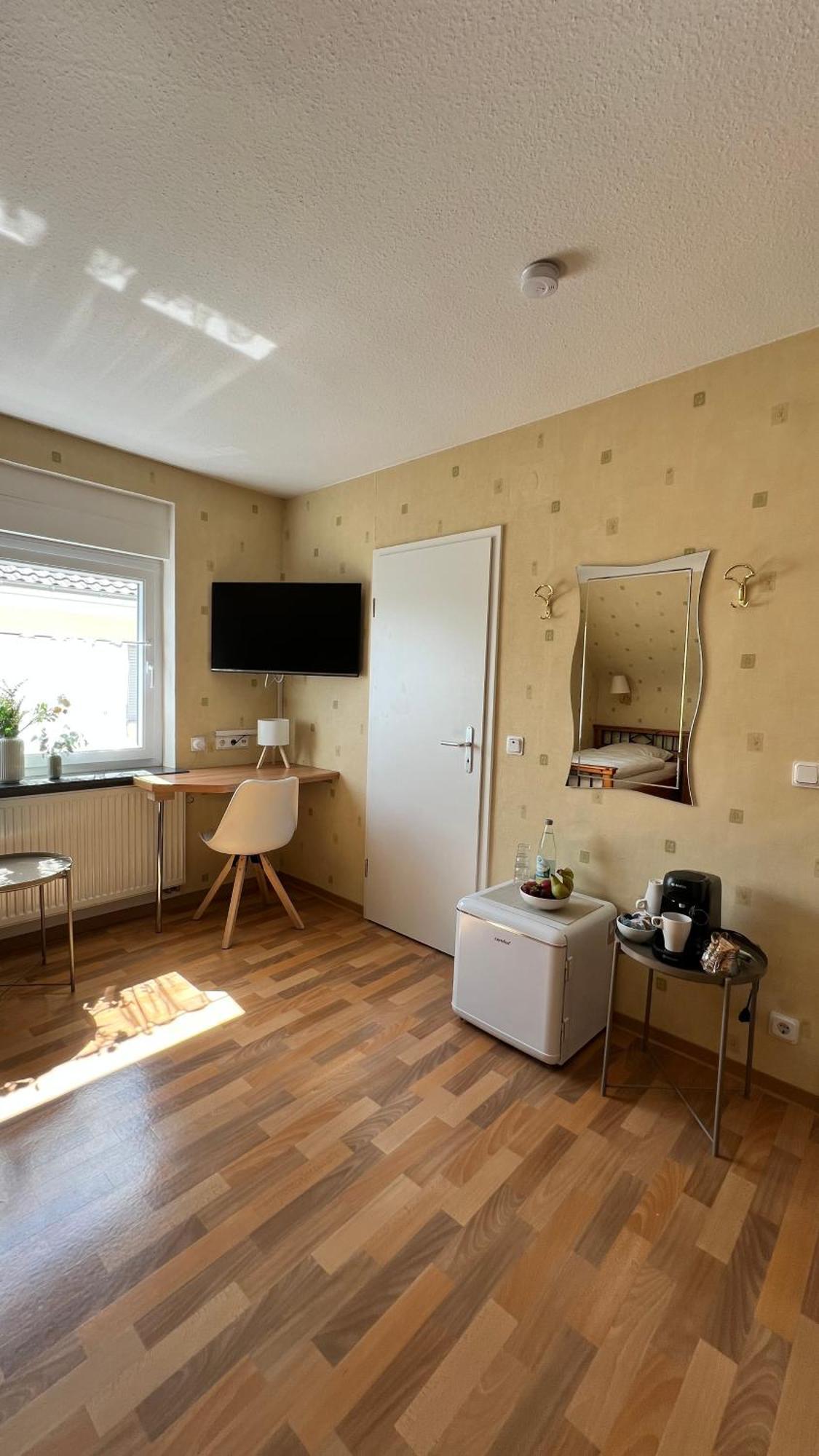Gaestehaus Kliebenstein Saarwellingen Extérieur photo