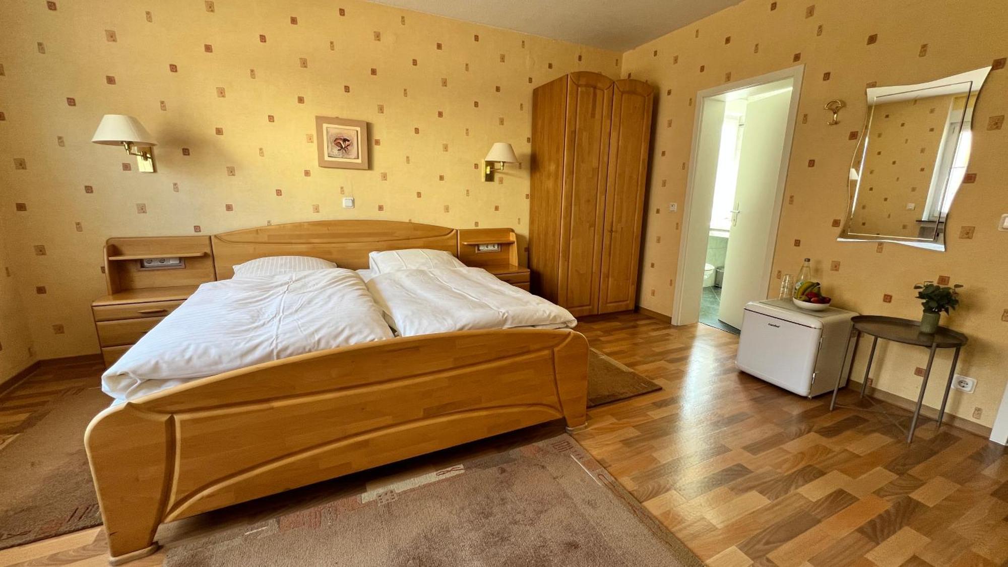 Gaestehaus Kliebenstein Saarwellingen Extérieur photo
